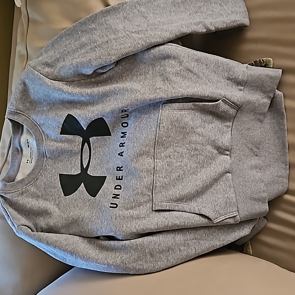 Under Armour gray sweatshirt worn once.